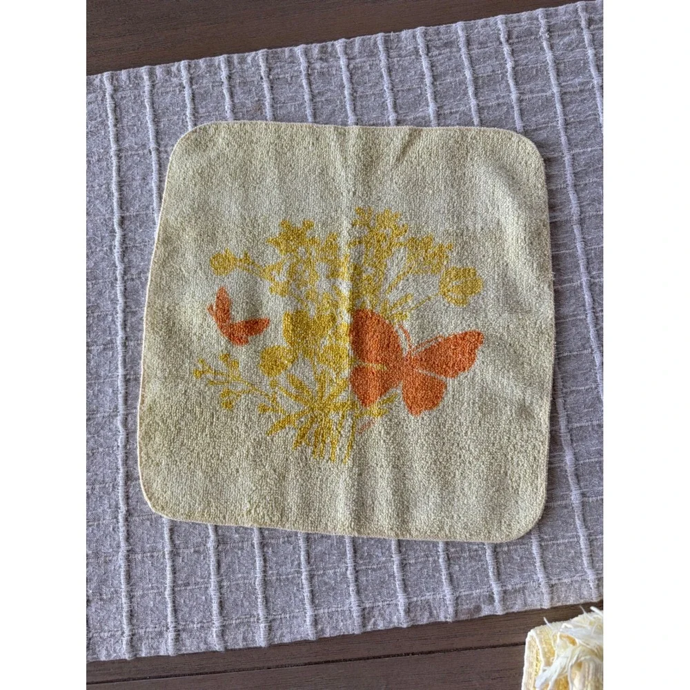 Vintage Cannon yellow butterfly MCM towel and washcloth set